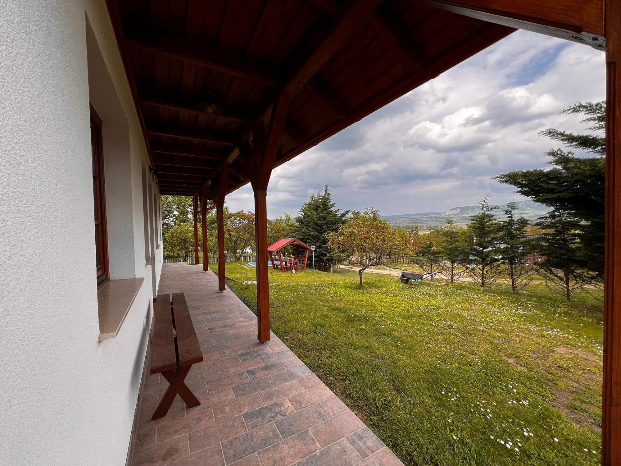 Pilisi Lovas Major, Dorog Bed & Breakfast Exterior photo