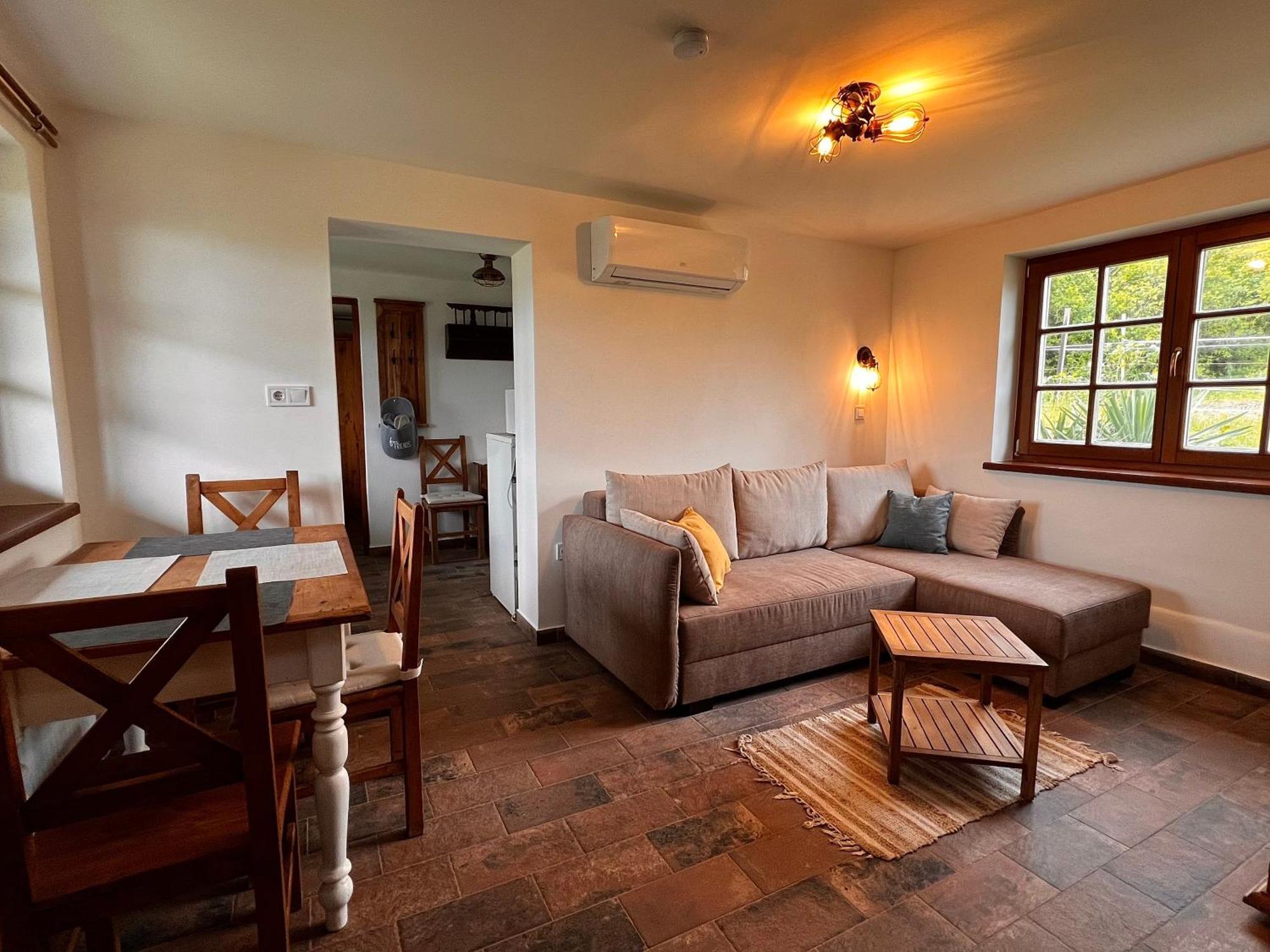 Pilisi Lovas Major, Dorog Bed & Breakfast Exterior photo
