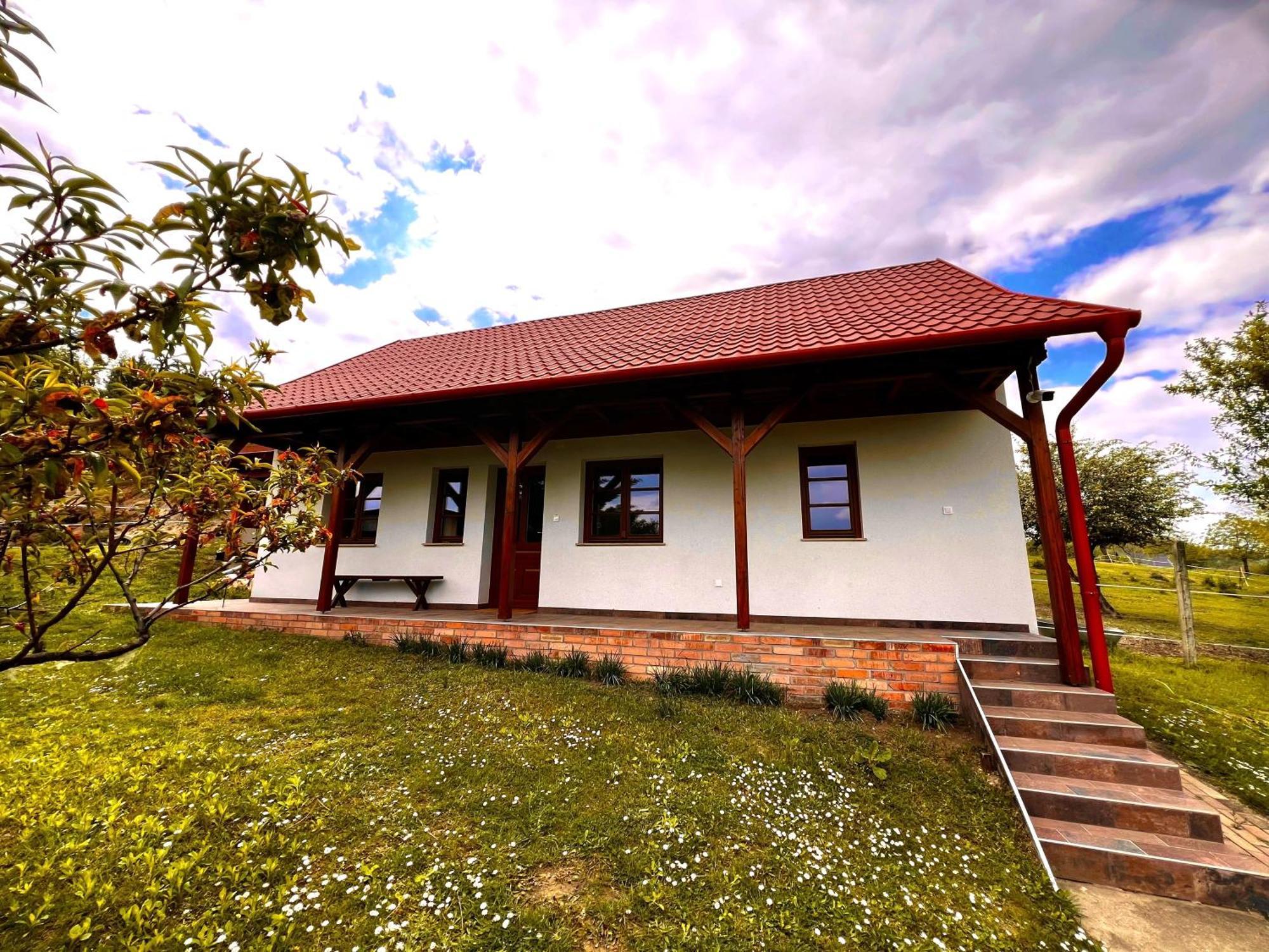 Pilisi Lovas Major, Dorog Bed & Breakfast Exterior photo