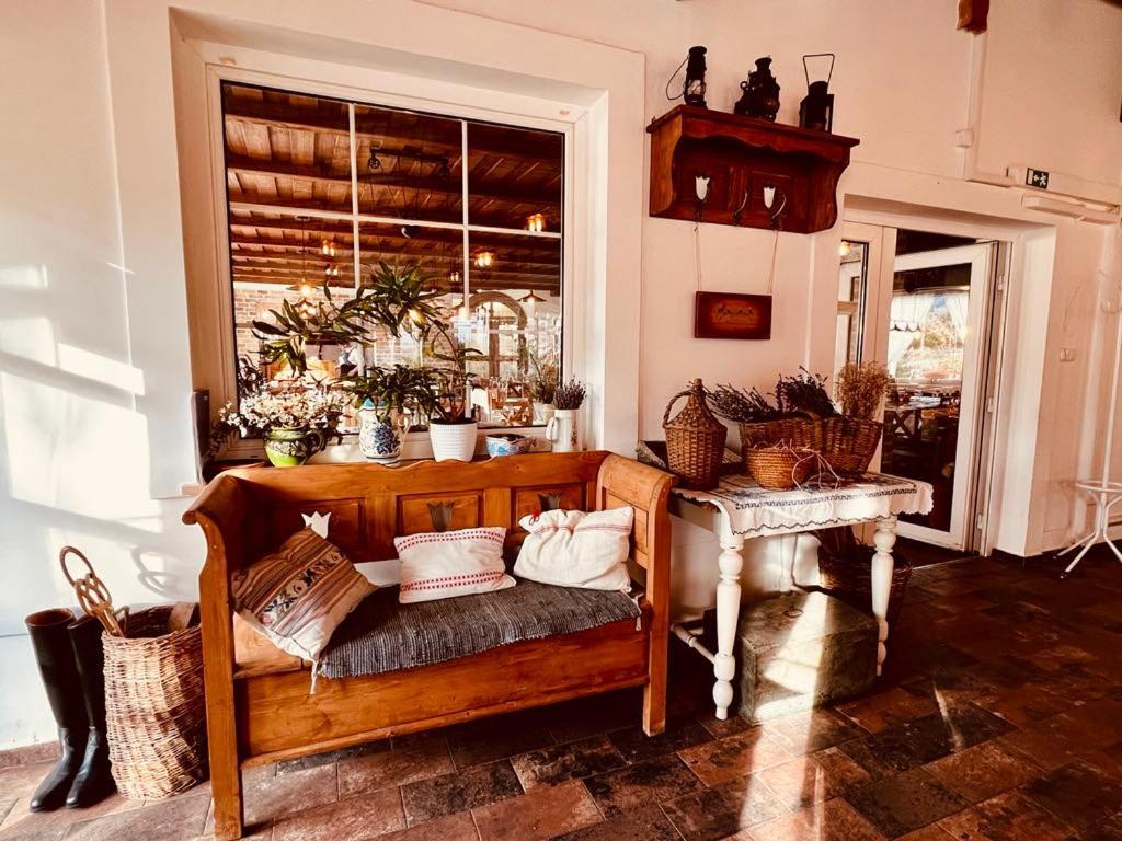 Pilisi Lovas Major, Dorog Bed & Breakfast Exterior photo
