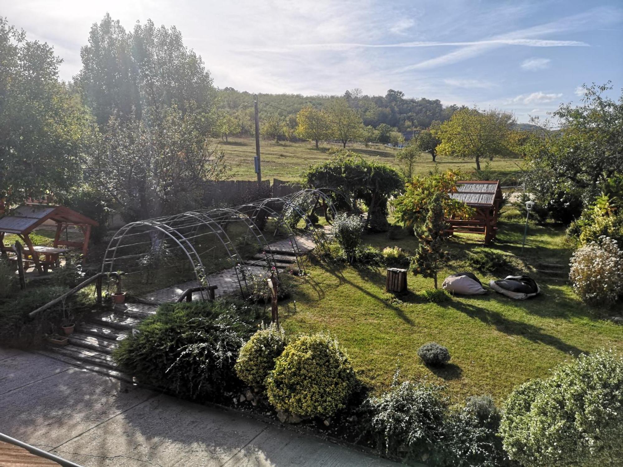 Pilisi Lovas Major, Dorog Bed & Breakfast Exterior photo