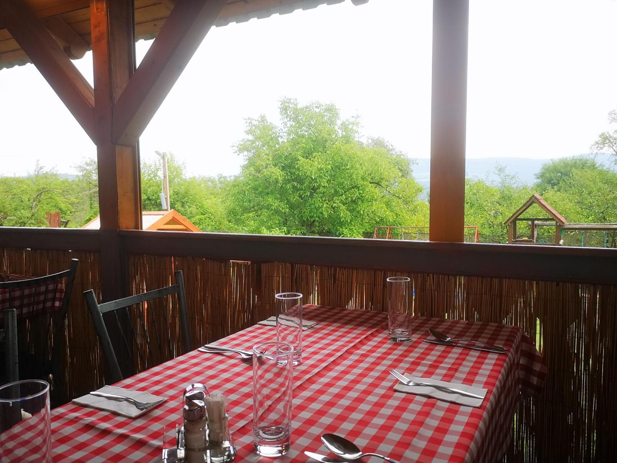 Pilisi Lovas Major, Dorog Bed & Breakfast Exterior photo
